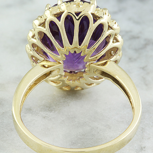 8.00 Carat Amethyst 14K Yellow Gold Diamond Ring - Picture 4 of 6